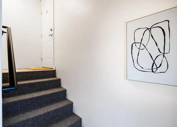 A Trendy Escape Close To Downtown * Peoria