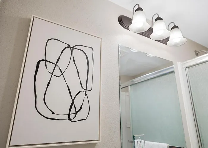 A Trendy Escape Close To Downtown Peoria