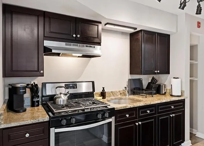 A Trendy Escape Close To Downtown *